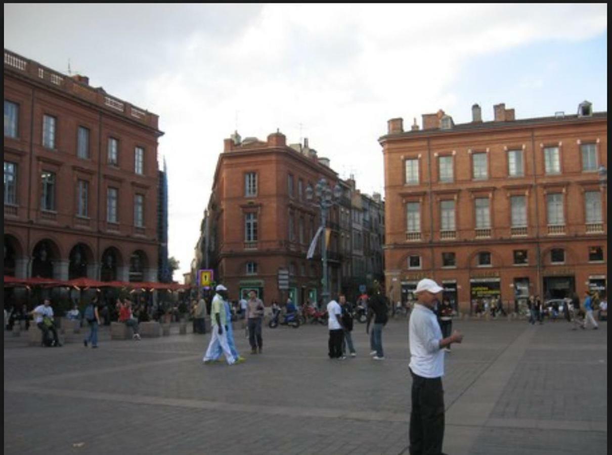 Appartement Toulouse Plein Centre-Jusqu'A 4 Personnes-Parking Et Petit Dejeuner Inclus Bagian luar foto